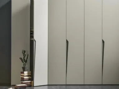 Wardrobe with hinged door Drop by Tomasella