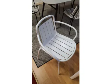 EASY chair with armrests